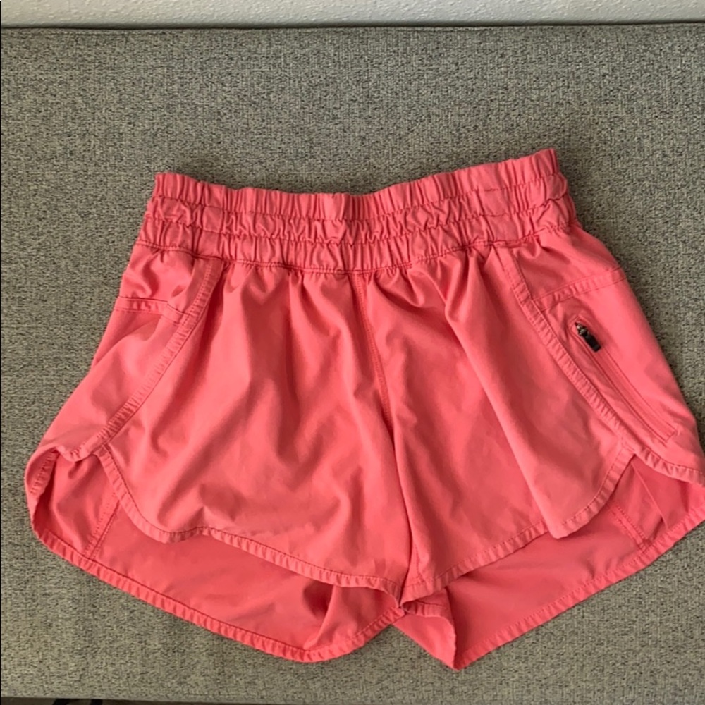 Lululemon tracker shorts in pink lemonade